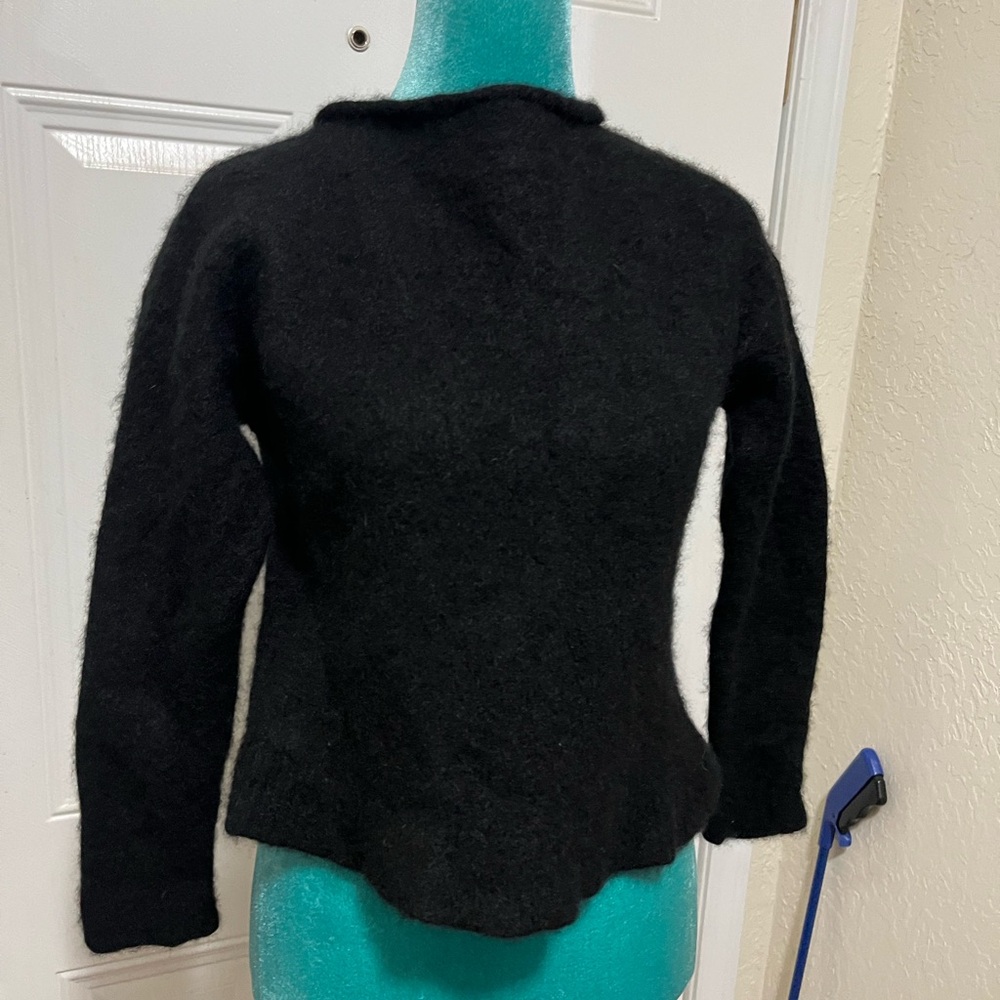 Laude the Label sz S beautiful super soft sweater
